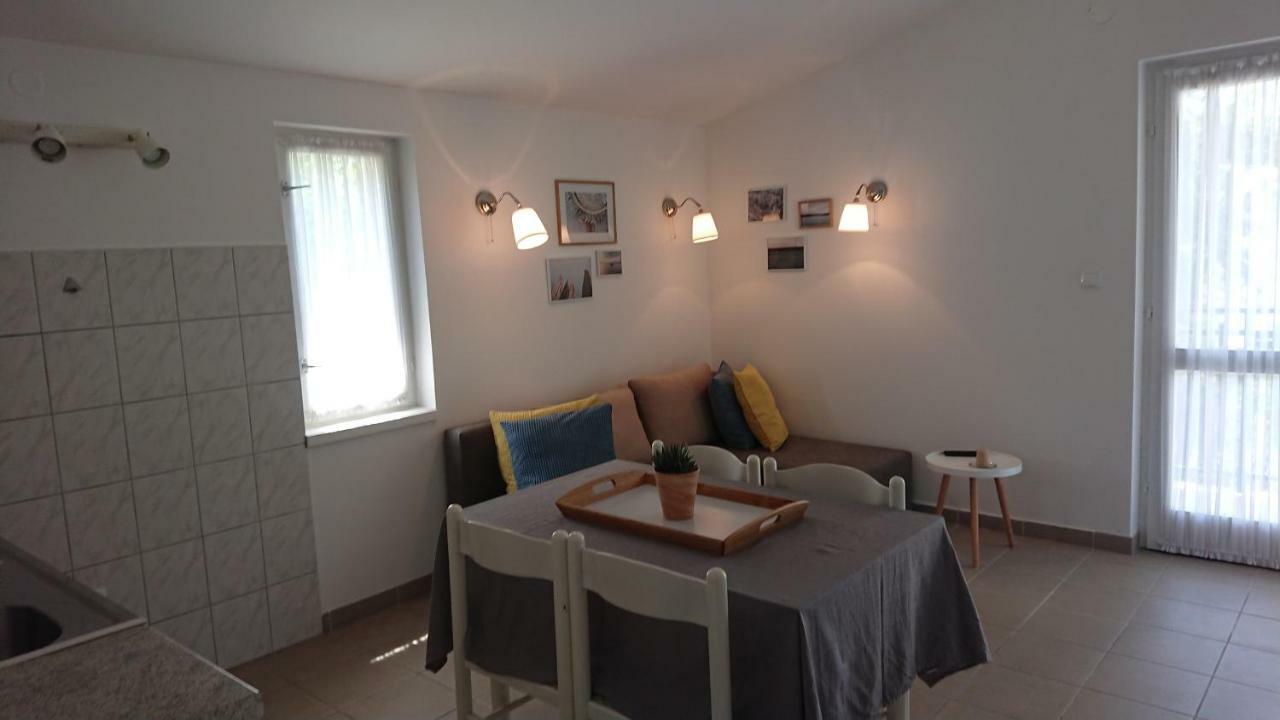 Apartman Kursar Srima Exteriér fotografie