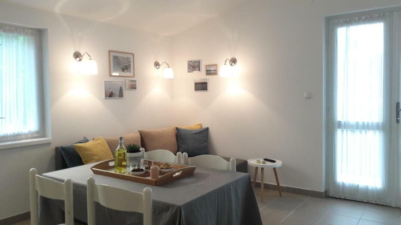 Apartman Kursar Srima Exteriér fotografie