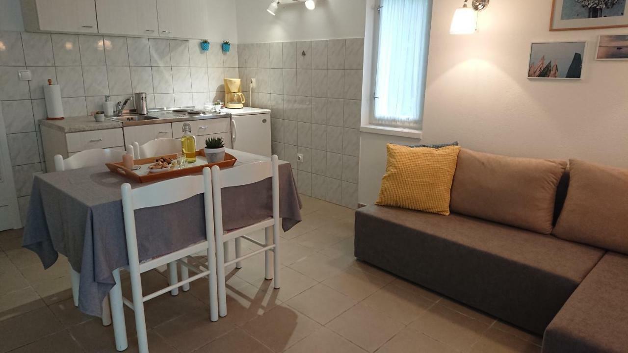 Apartman Kursar Srima Exteriér fotografie